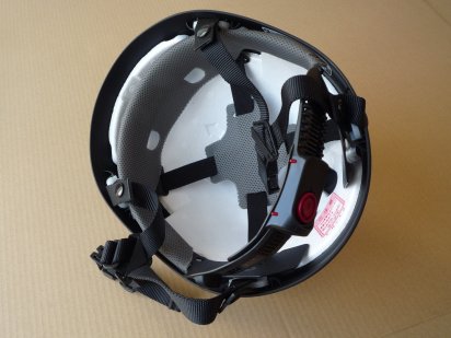 【狭所用ヘルメット】舞台作業に適したヘルメット　1840FZ-BL(艶消黒塗装)